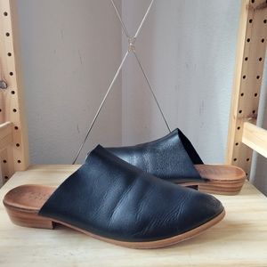 Sevilla Smith The Liz Mule Gloveskin Black 42/11-11.5